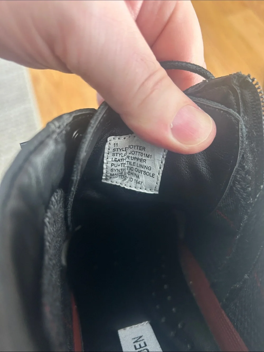Steve Madden classic black